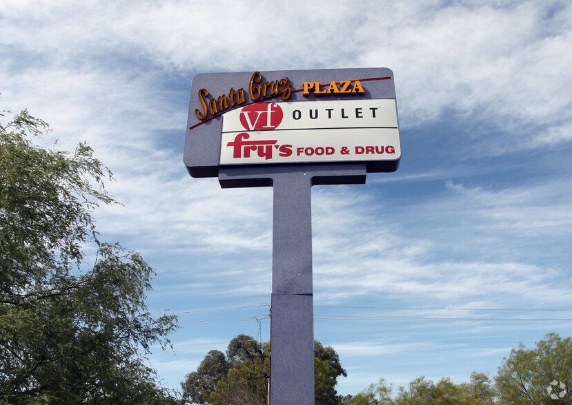 More Photos Of 3660 S 16th Ave, Tucson Unknown For Lease