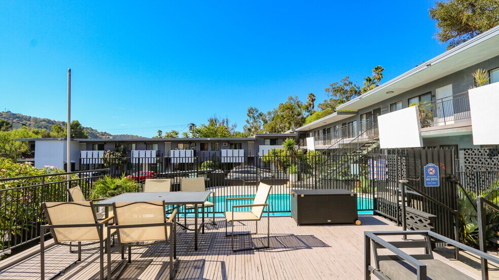 More Photos Of 200 S Avenue 59, Los Angeles Apartments For Sale