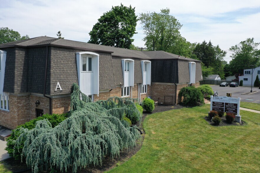 More Photos Of 2681 Quakerbridge Rd, Hamilton Office For Lease