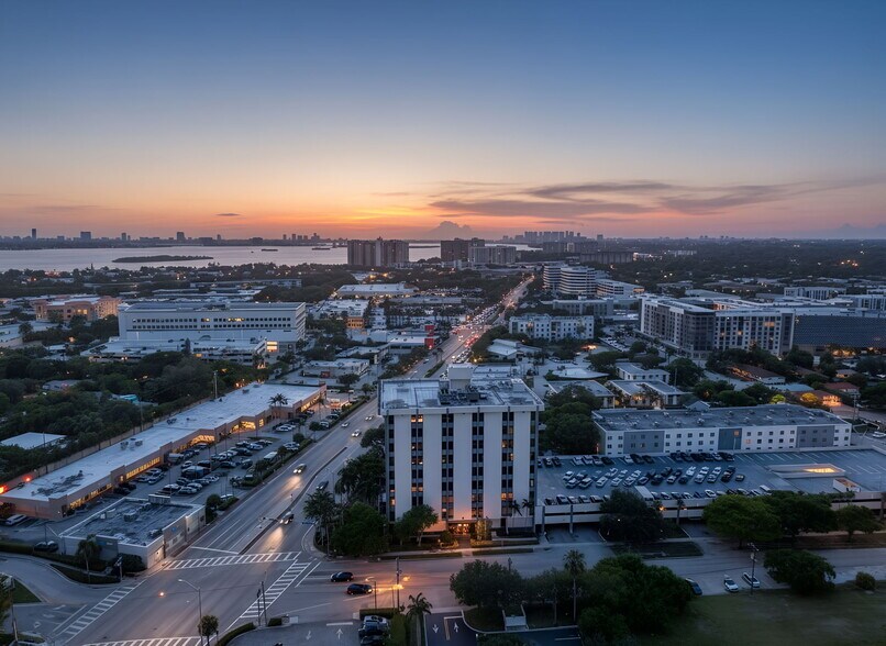 More Photos Of 12550 Biscayne Blvd, North Miami Medical For Sale