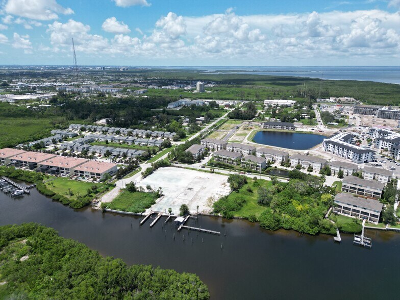 More Photos Of 10121 Snug Harbor Rd NE, Saint Petersburg Land For Sale