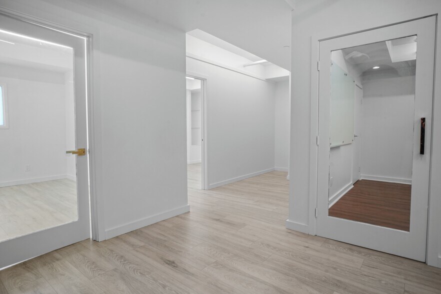 More Photos Of 2535 Kettner Blvd, San Diego Office Residential For Sale