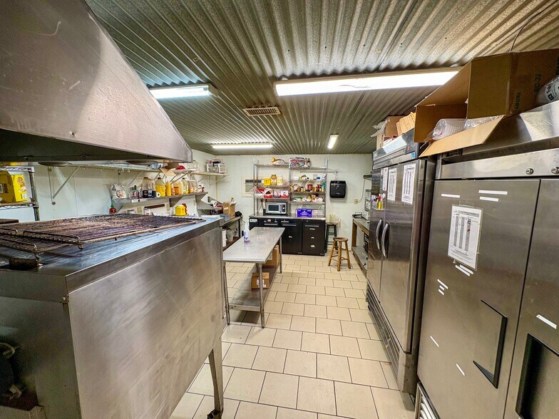 More Photos Of 6223 W Roundbunch Rd, Orange Restaurant For Sale