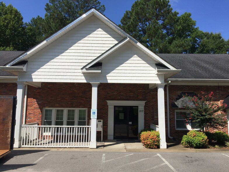 Primary Photo Of 317 E Jackson Blvd, Erwin Medical For Sale