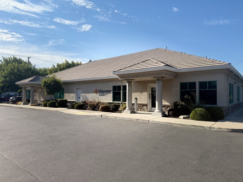 More Photos Of 2020 Colorado Ave, Turlock Office For Sale