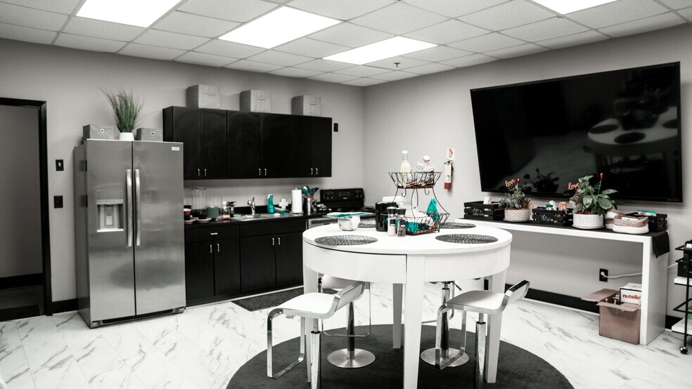 More Photos Of 650 Fairburn Rd SW, Atlanta Distribution For Sale