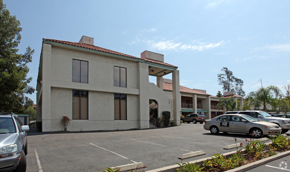 More Photos Of 11650 Iberia Pl, San Diego Office For Lease
