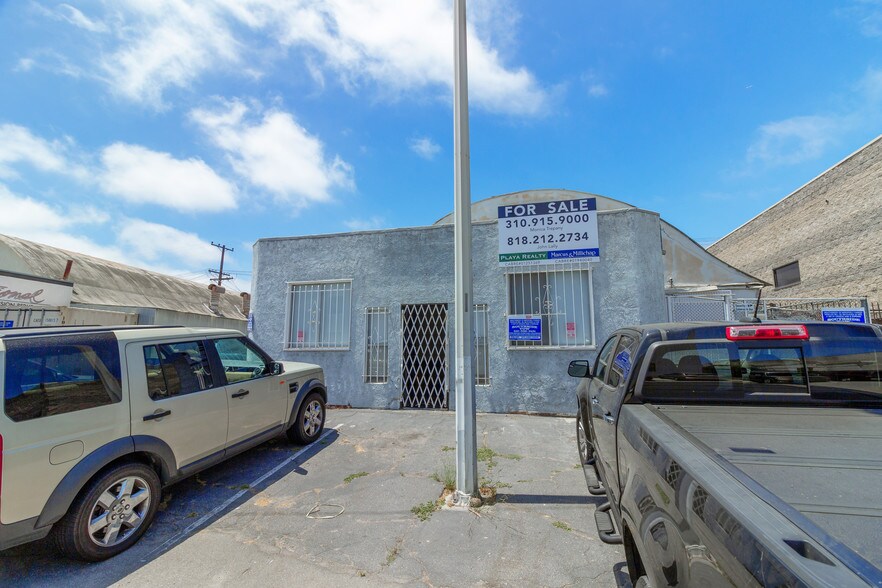 More Photos Of 11847-11861 Teale St, Culver City Manufacturing For Sale