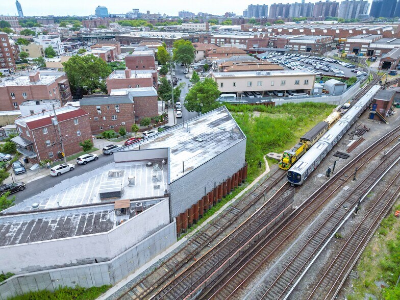 More Photos Of 2322 W 7th St, Brooklyn Warehouse For Sale