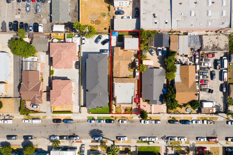 More Photos Of 405-411 1/2 E Esther St, Long Beach Apartments For Sale