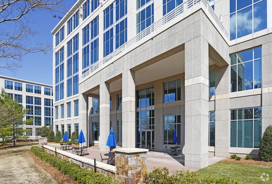 More Photos Of 11525 N Community House Rd, Charlotte Office For Lease