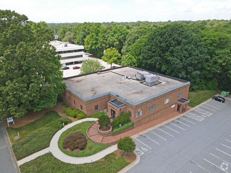 More Photos Of 130 Charlois Blvd, Winston-Salem Medical For Sale