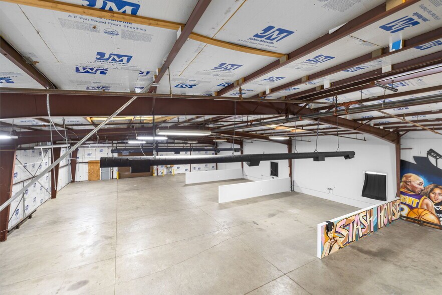 More Photos Of 13410 Waco St, Baldwin Park Manufacturing For Lease