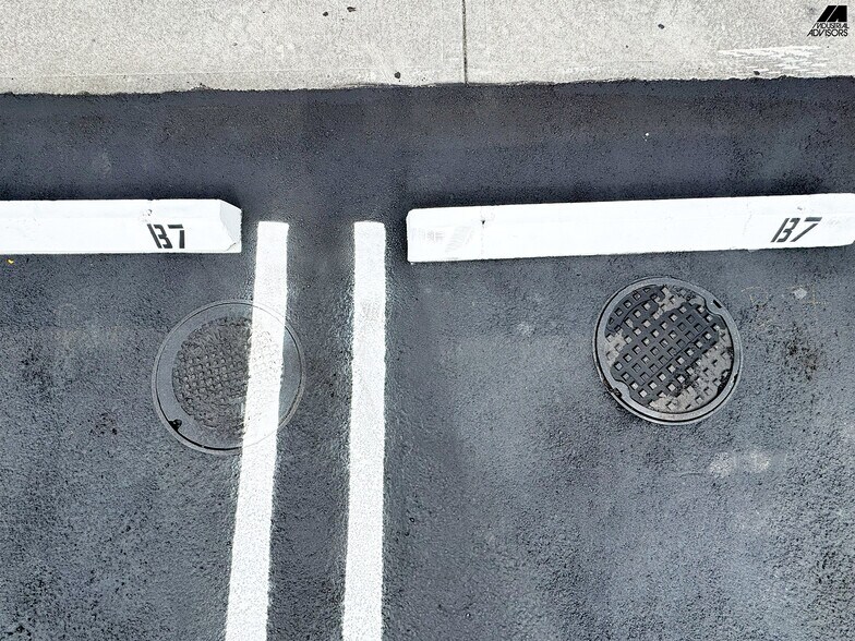 More Photos Of 4960 NW 165th St, Miami Warehouse For Sale