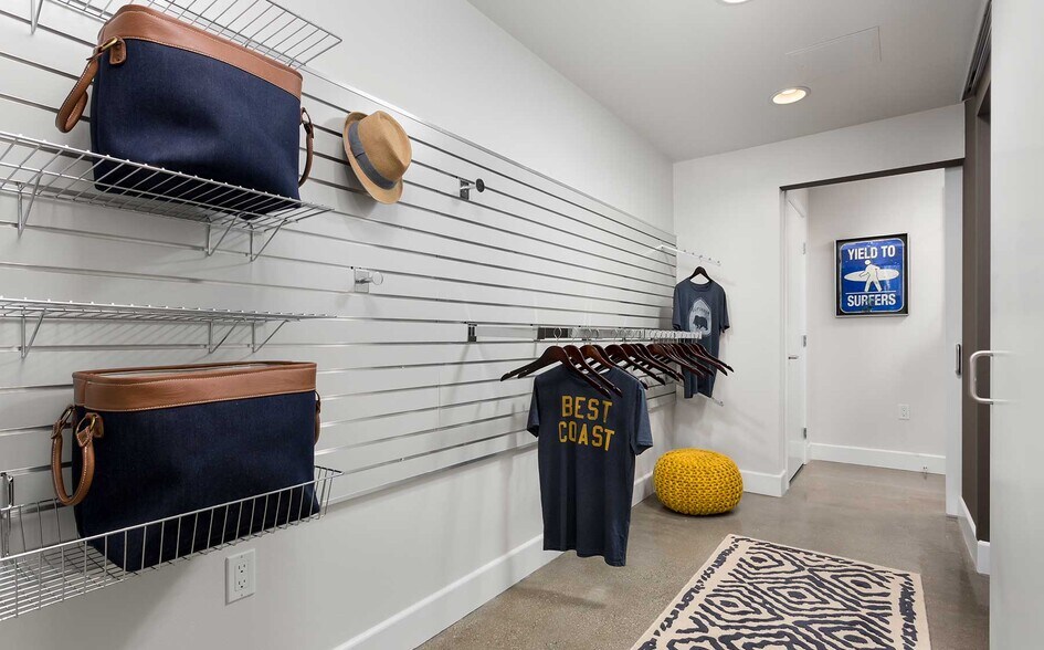 More Photos Of 7400 Center Ave, Huntington Beach Apartments For Lease