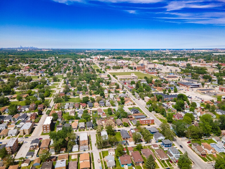 More Photos Of 11 157th St, Calumet City Apartments For Sale