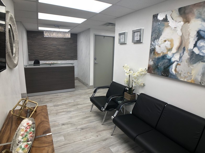 More Photos Of 1940 E Thunderbird Rd, Phoenix Medical For Lease