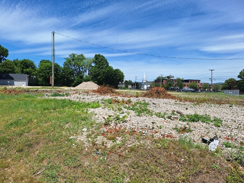 More Photos Of 77 New Salem St, Laconia Land For Sale