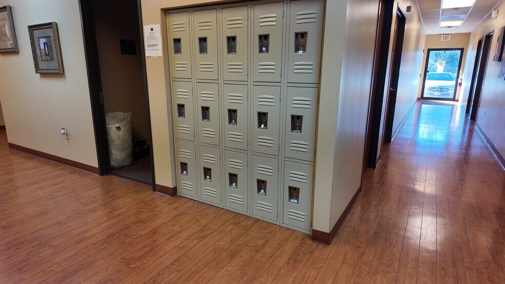More Photos Of 2401 FM 646, Dickinson Medical For Sale
