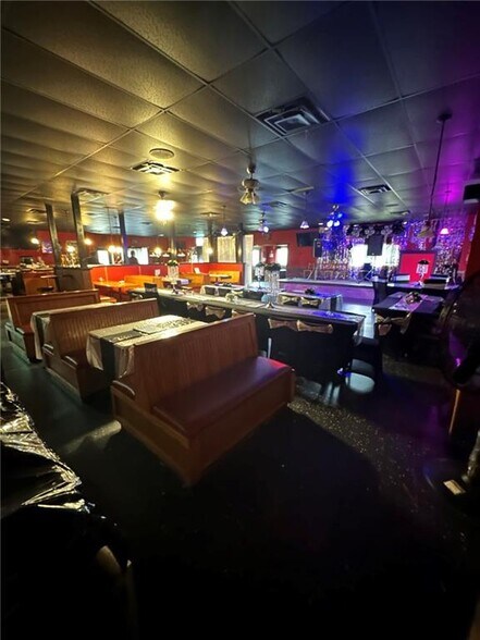 More Photos Of 12 Cottonton Rd, Pittsview Restaurant For Sale