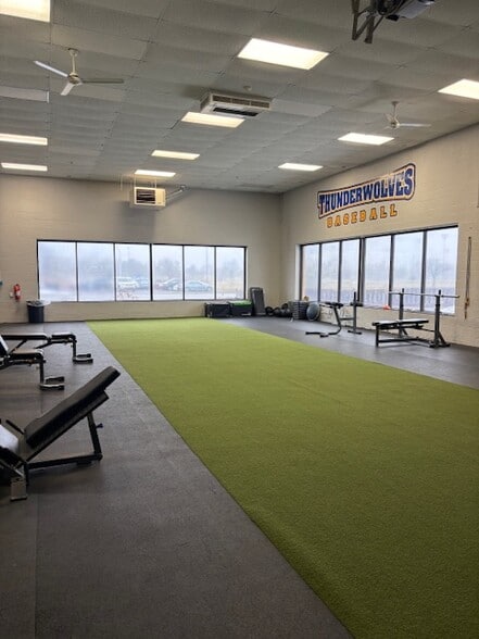 More Photos Of 829 Sheridan Dr, Tonawanda Freestanding For Sale