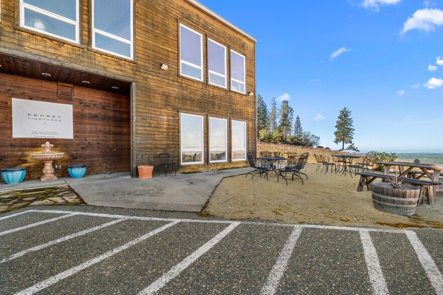 More Photos Of 6781 Tower, Somerset Winery Vineyard For Sale