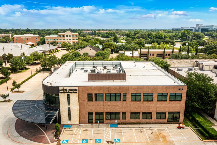 More Photos Of 1435 Highway 6, Sugar Land Healthcare For Sale