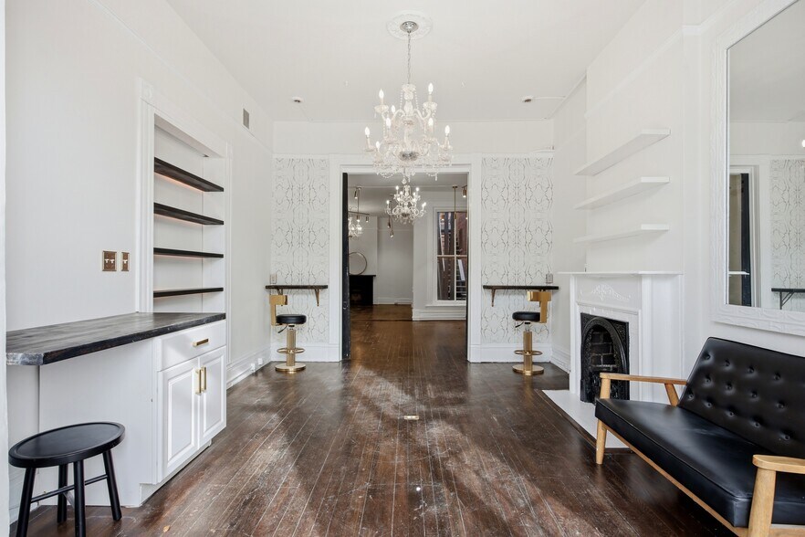 More Photos Of 16 E Main St, Richmond Storefront Retail Office For Lease