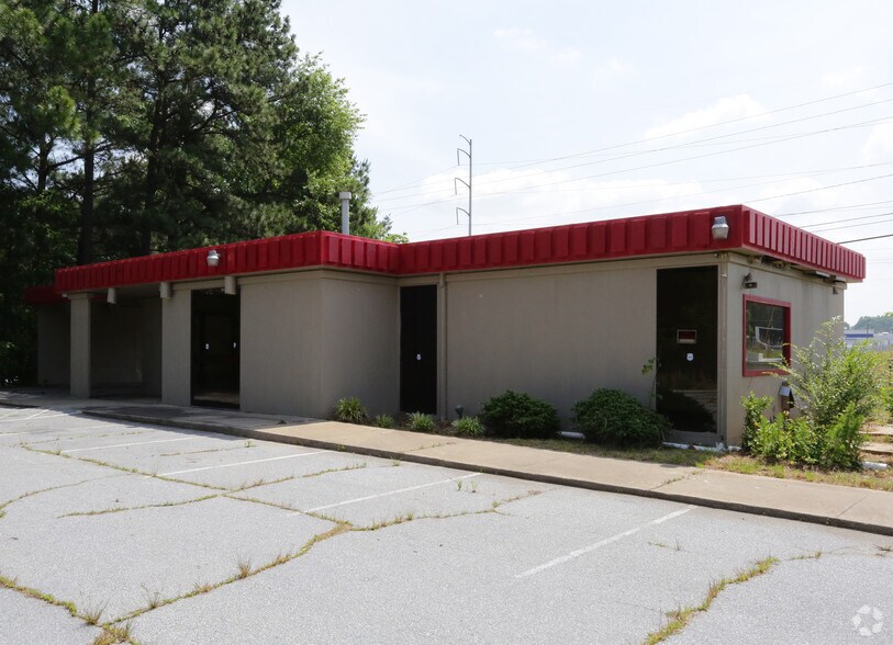 Primary Photo Of 5220 Bucknell Dr SW, Atlanta General Retail For Sale