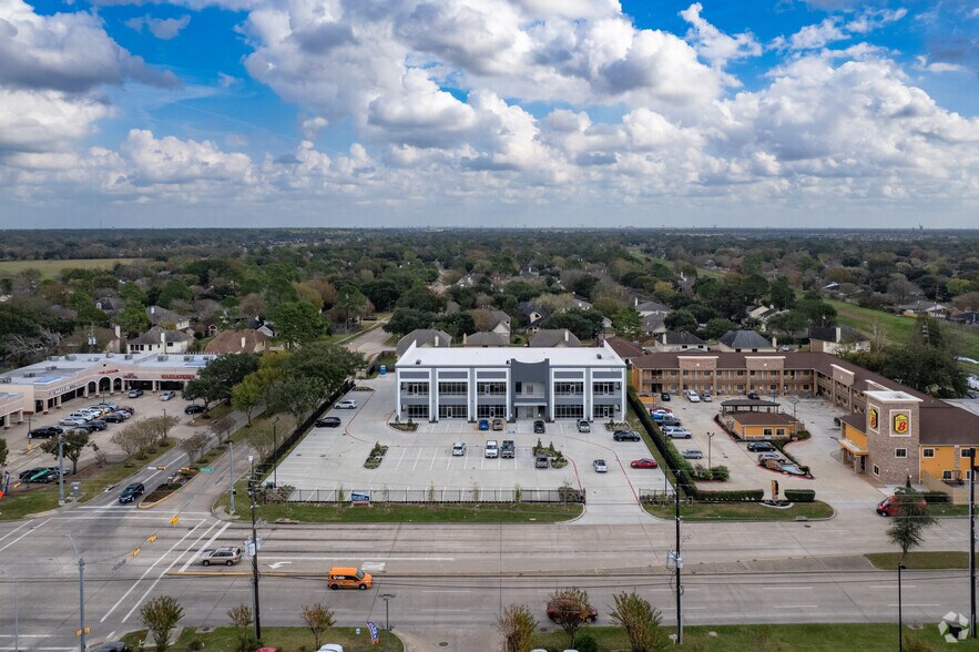 More Photos Of 10726 Huffmeister Road, Cypress Office For Lease