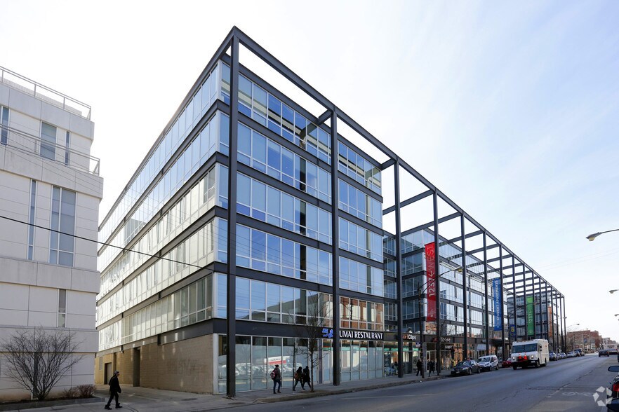 More Photos Of 1237 W Fullerton Ave, Chicago Apartments For Lease