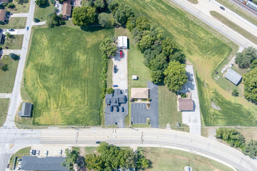 More Photos Of 4917 Maryville Rd, Granite City Medical For Sale