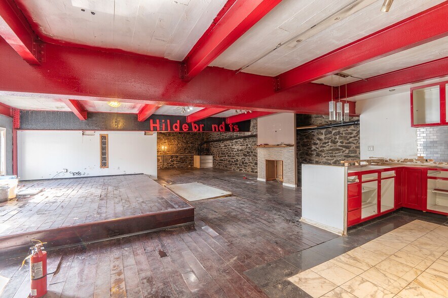 More Photos Of 230 Leverington Ave, Philadelphia Auto Repair For Sale