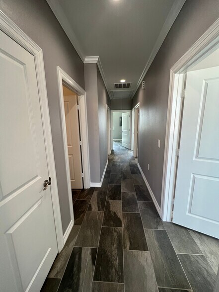 More Photos Of 2743 Smith Ranch Rd, Pearland Loft Creative Space For Sale