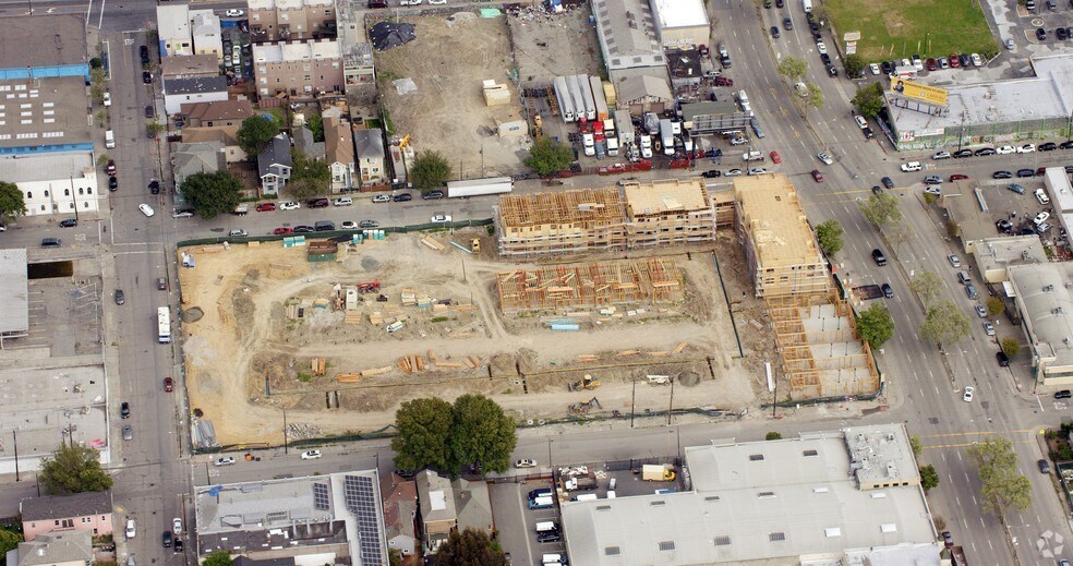 More Photos Of 990 W Grand Ave, Oakland Apartments For Sale