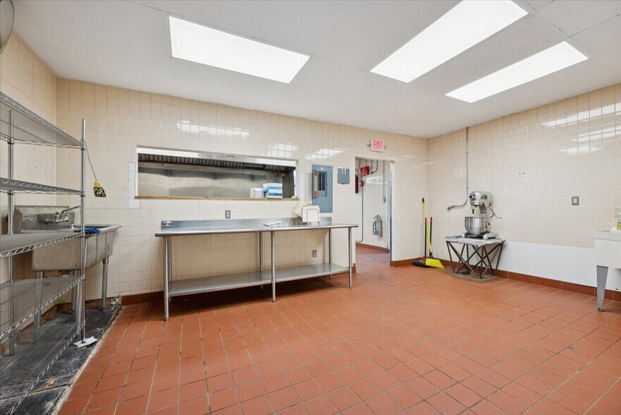 More Photos Of 3523 US Highway 22, Readington Restaurant For Sale