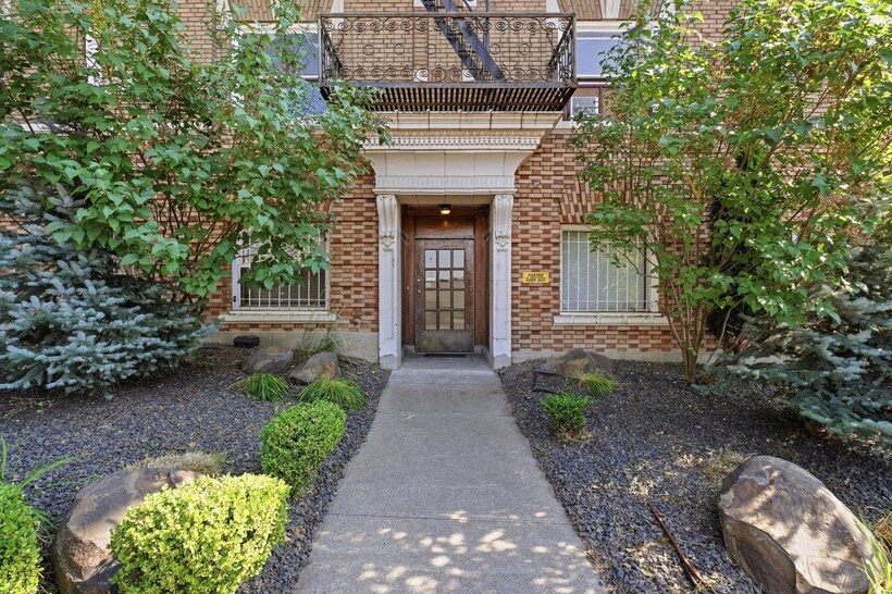 More Photos Of 702 S Bernard, Spokane Apartments For Sale