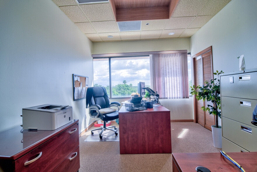 More Photos Of 1150 Cleveland St, Clearwater Office For Lease