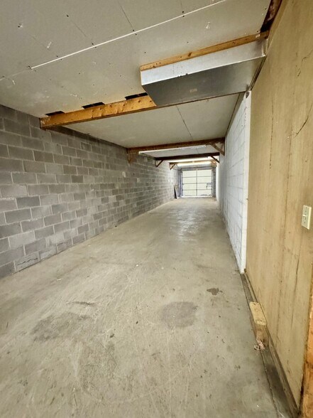 More Photos Of 868 State Route 3 and 12, Hinton Flex For Sale