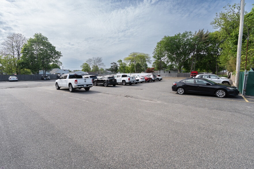 More Photos Of 475 E Main St, Patchogue Medical For Sale