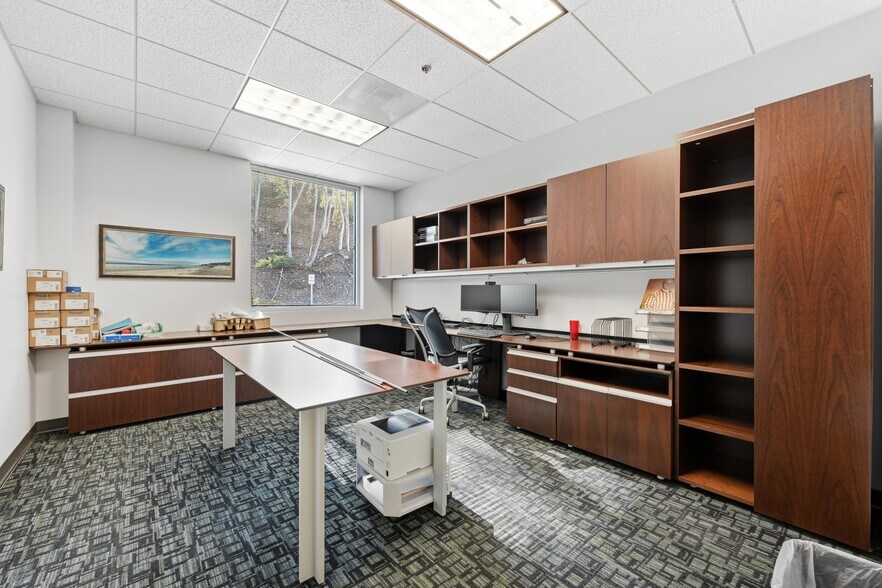 More Photos Of 9170-9190 Camino Santa Fe, San Diego Light Manufacturing For Sale