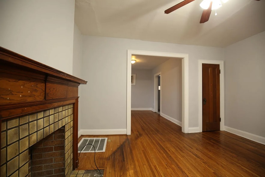 More Photos Of 2546 Neil Ave, Columbus Apartments For Sale