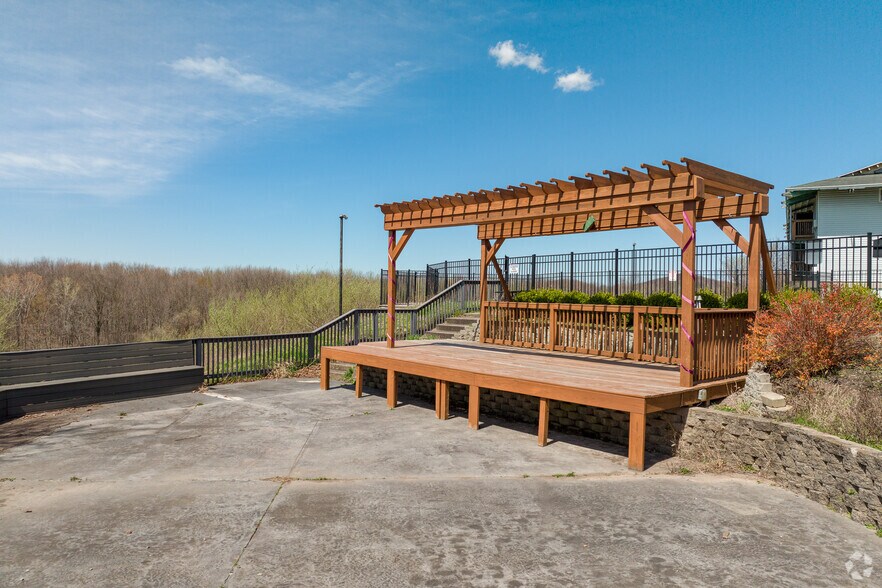 More Photos Of 6108 Loomis Rd, Farmington Lodge Meeting Hall For Lease