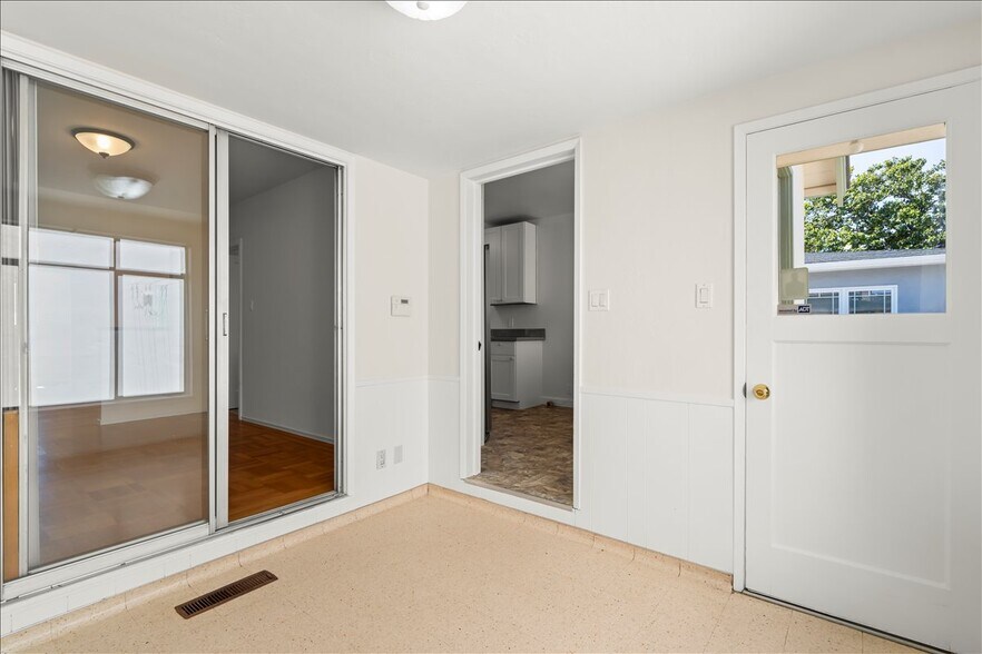 More Photos Of 1015 10th Ave, San Mateo Multifamily For Sale