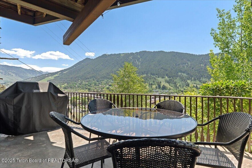 More Photos Of 1023 Budge Dr, Jackson Apartments For Sale