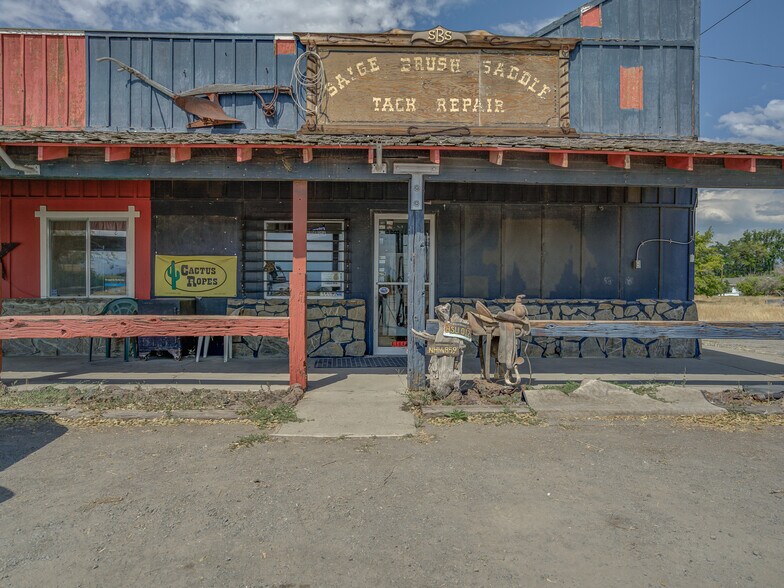 More Photos Of 180 E Webb St, Montague Warehouse For Sale