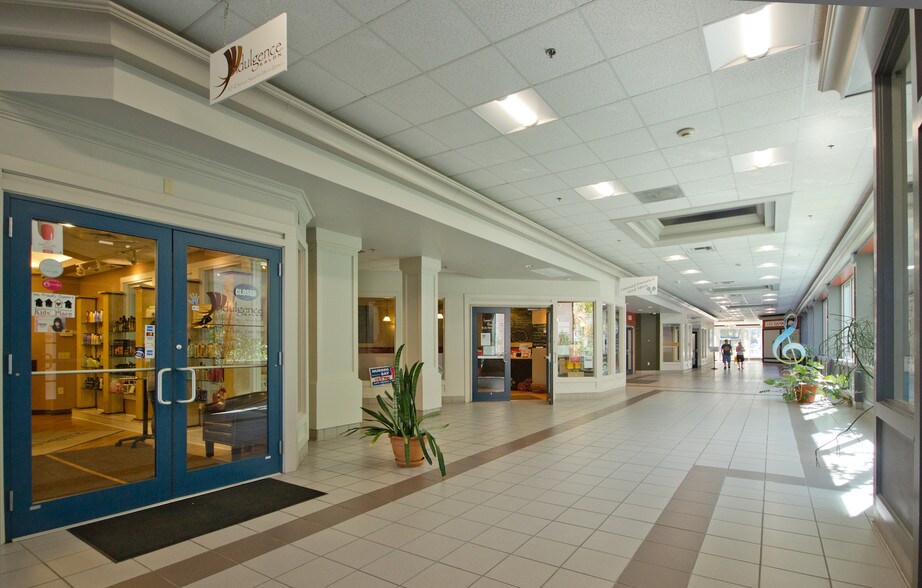 More Photos Of 75 North St, Pittsfield Office For Sale