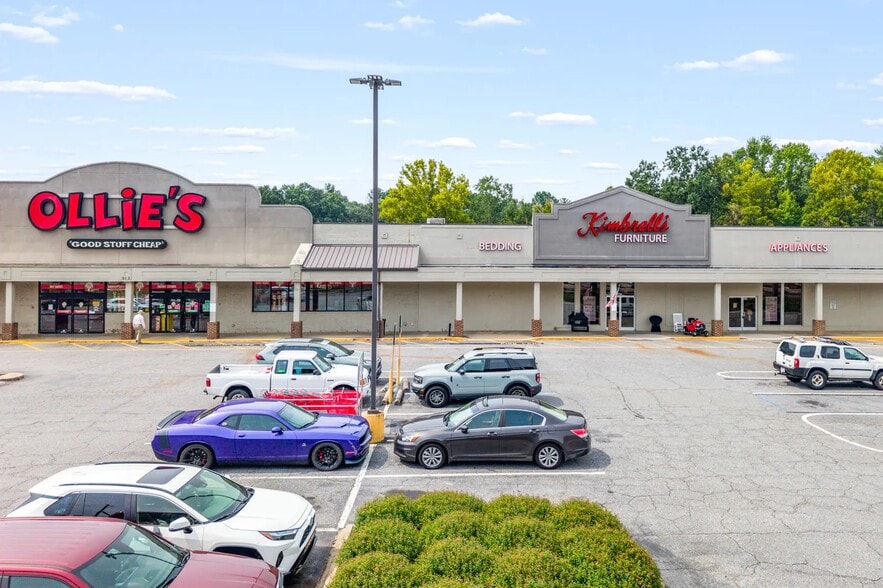 More Photos Of 903-915 W Union St, Morganton Storefront For Sale