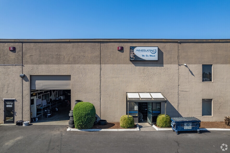 More Photos Of 1321-1417 NE 76th Ave, Vancouver Warehouse For Lease