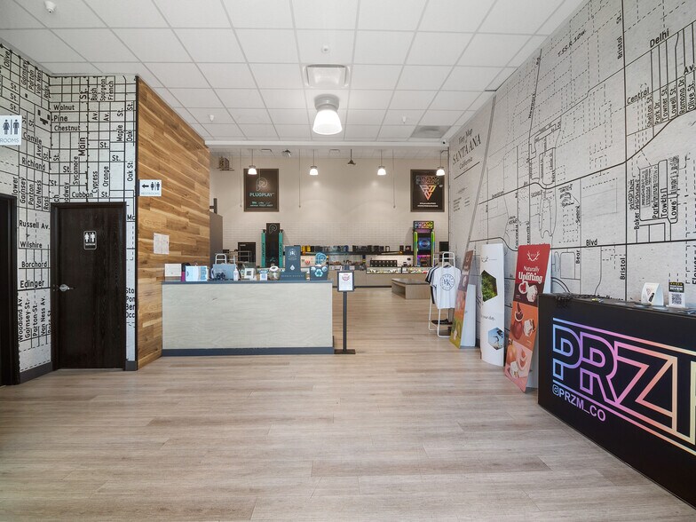 More Photos Of 3210 S Standard Ave, Santa Ana Warehouse For Sale